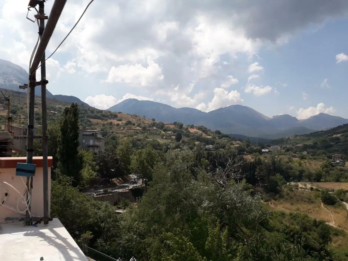 Al Belvedere Isnello 0*,
